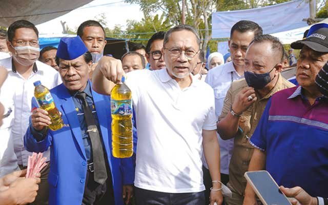 Not Only in Java, Palm Cooking Oil Must Be Distributed